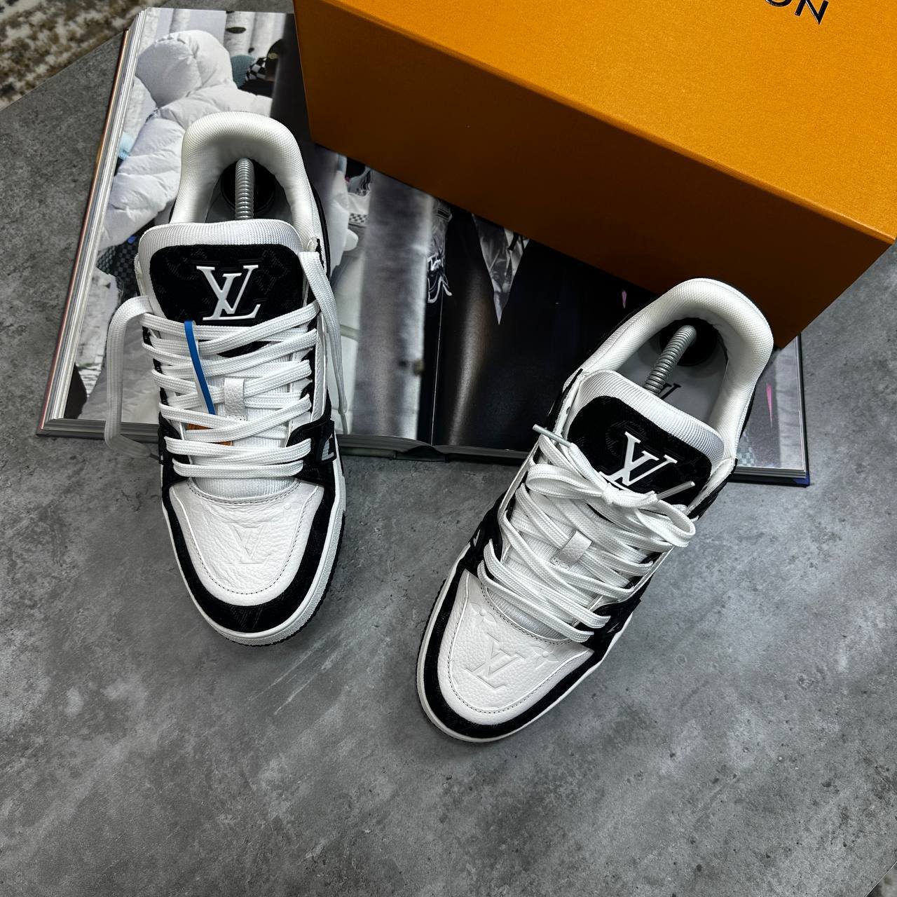 Top quality L Trainer 0107