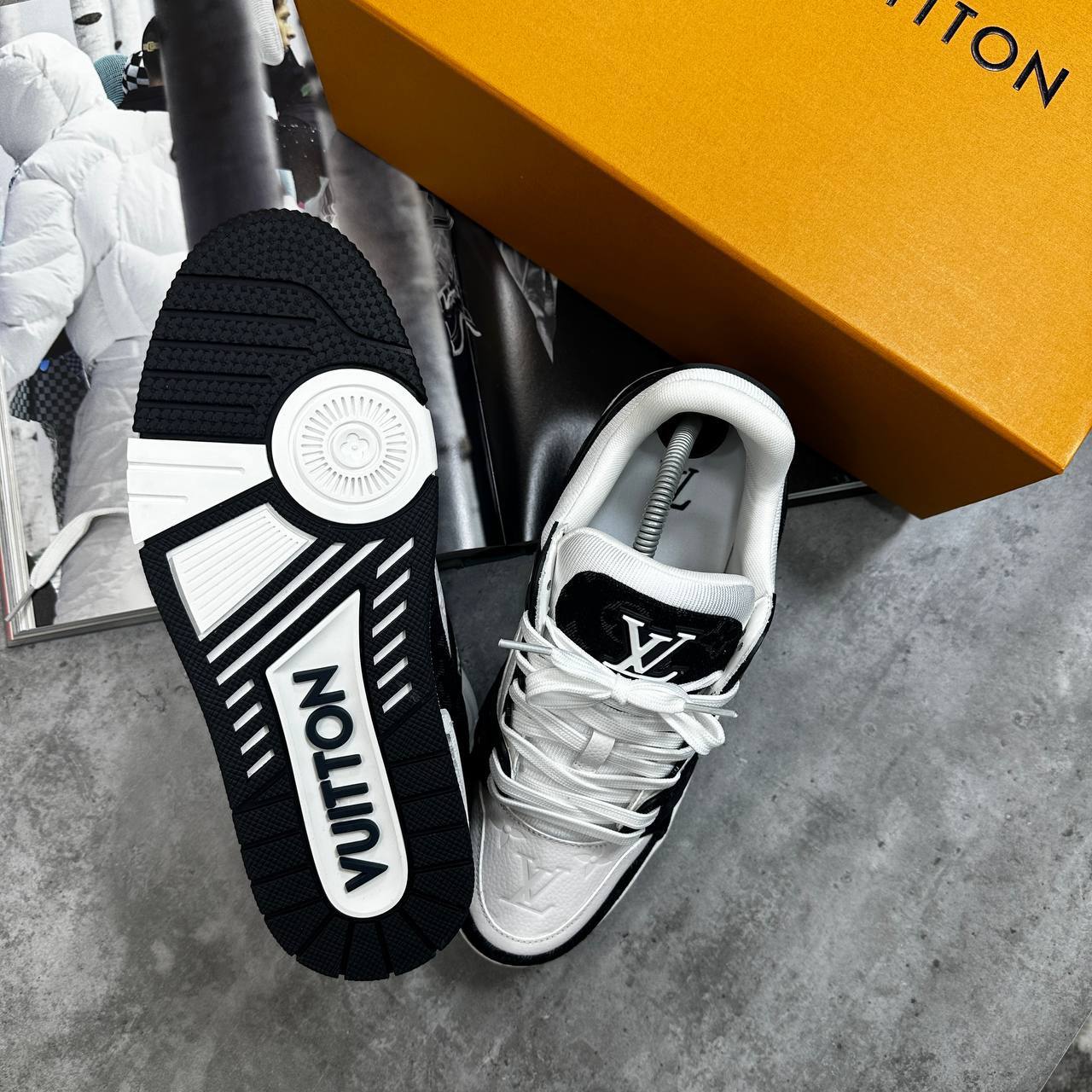 Top quality L Trainer 0107