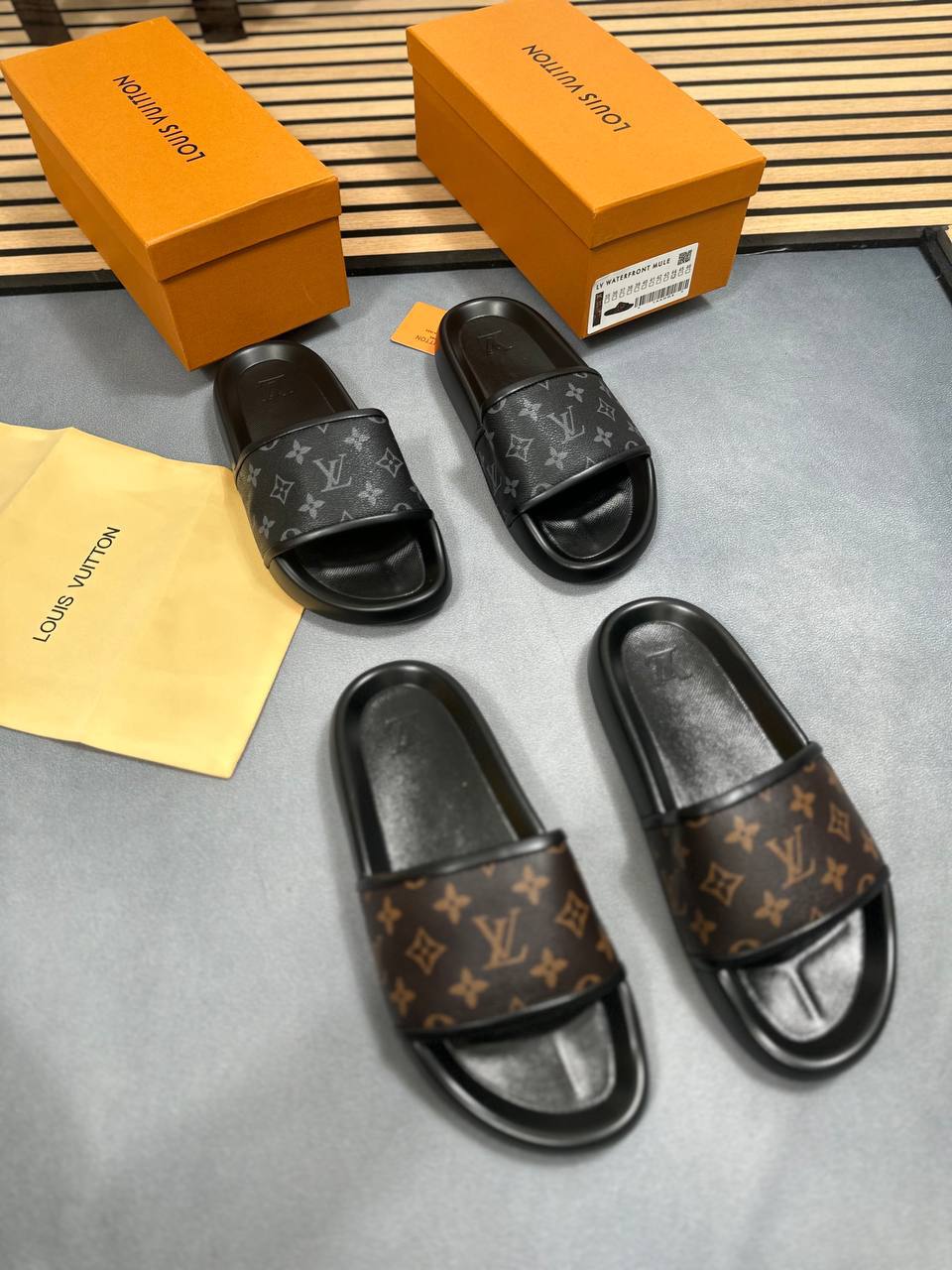 MENS L SLIDERS COME WITH BOX am0207