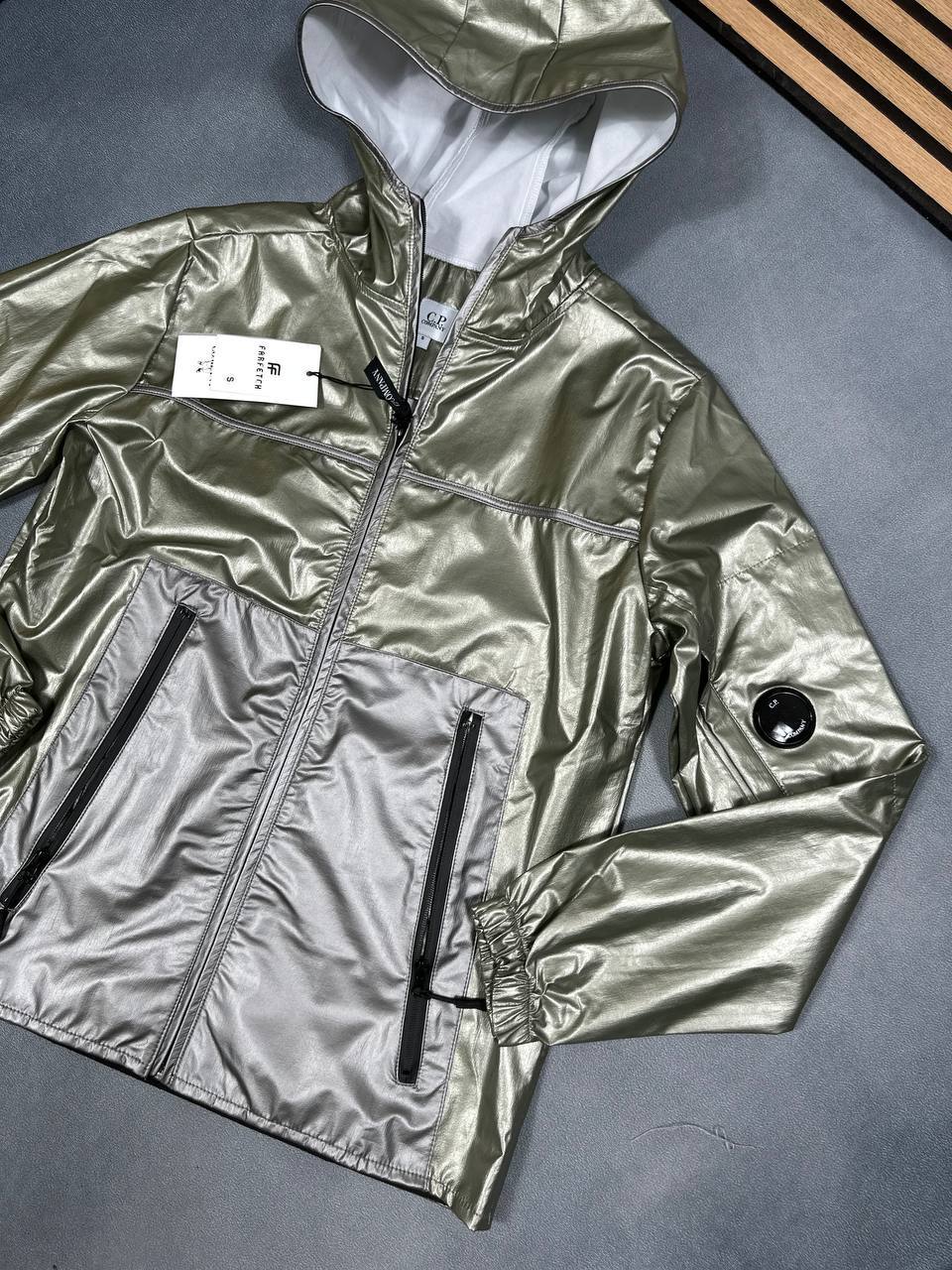 C. COMPANY WINDBREAKER am0207