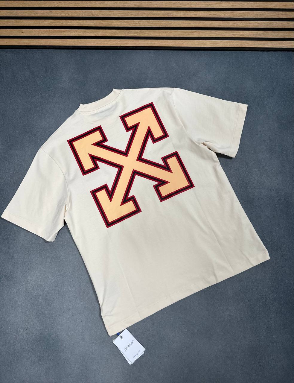 SUPER CL OFF WHITE TEE am0207