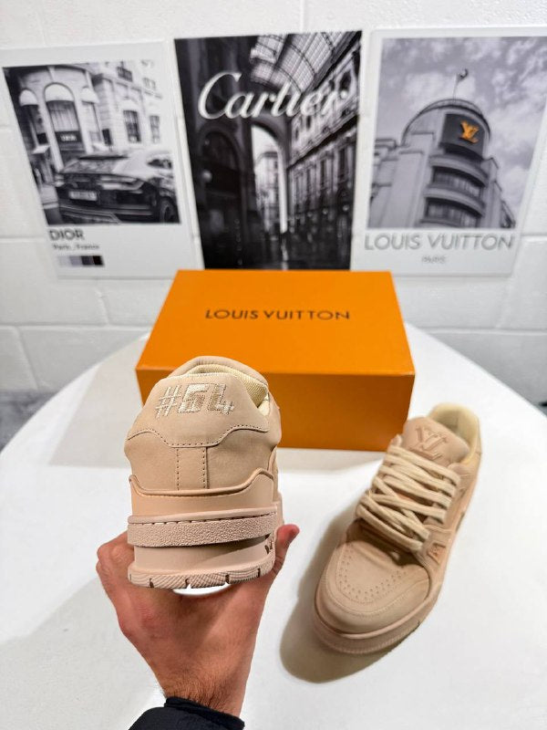 LVE Distressed Trainers 0710