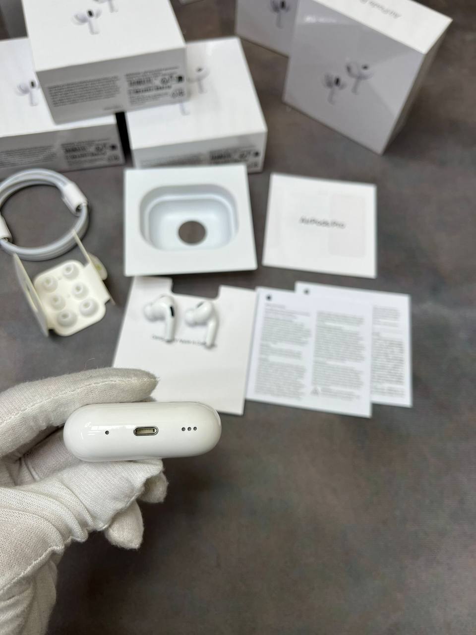 AIRPODS PR 2ND GENERATION am2104