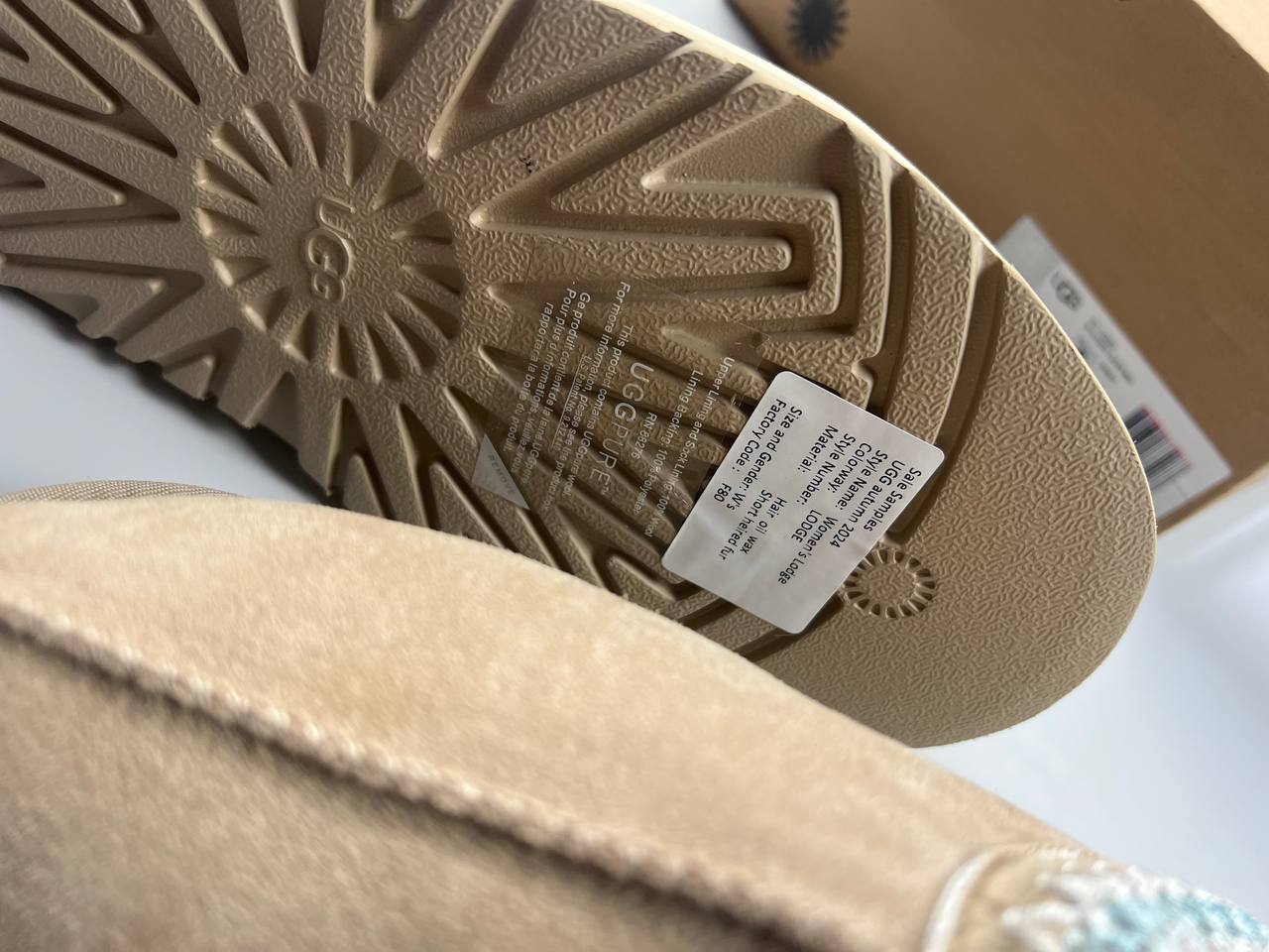 Ugg slippers High Quality have nice box paper works su0510