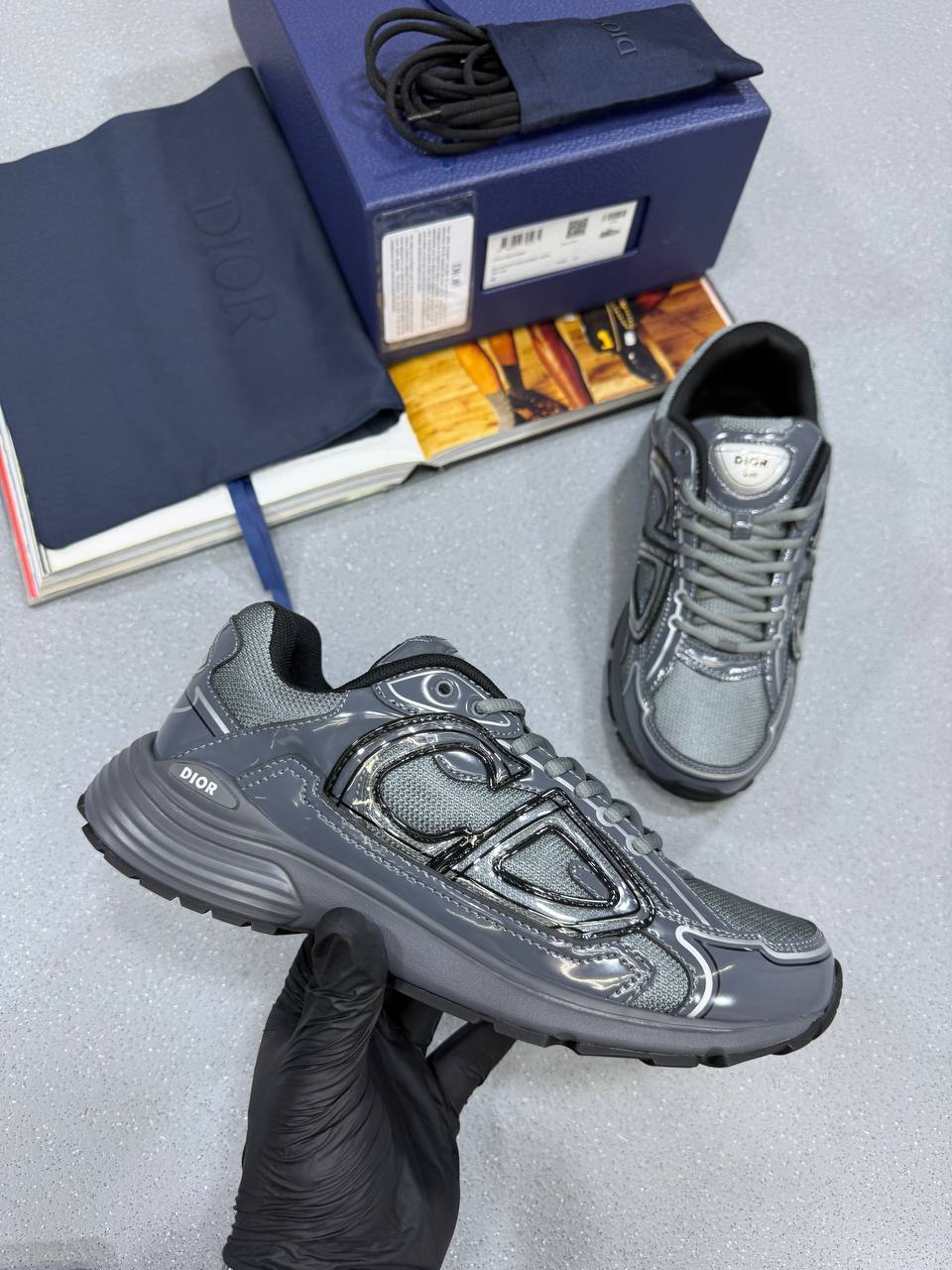DIO B30 WITH BOX DUST BAG GIFT BAG su0907