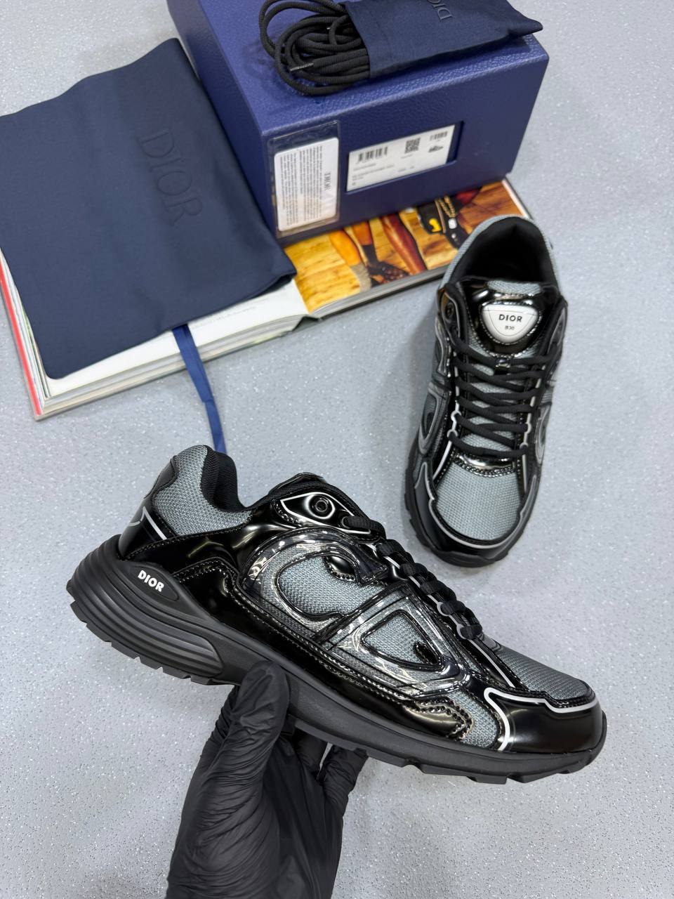 DIO B30 WITH BOX DUST BAG GIFT BAG su0907