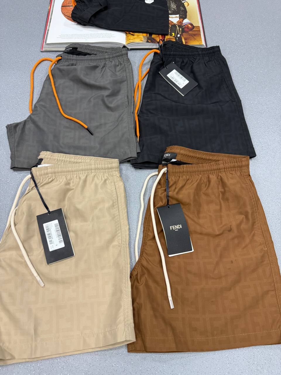 SUPERCLO QUALITY FEND SHORTS su0907