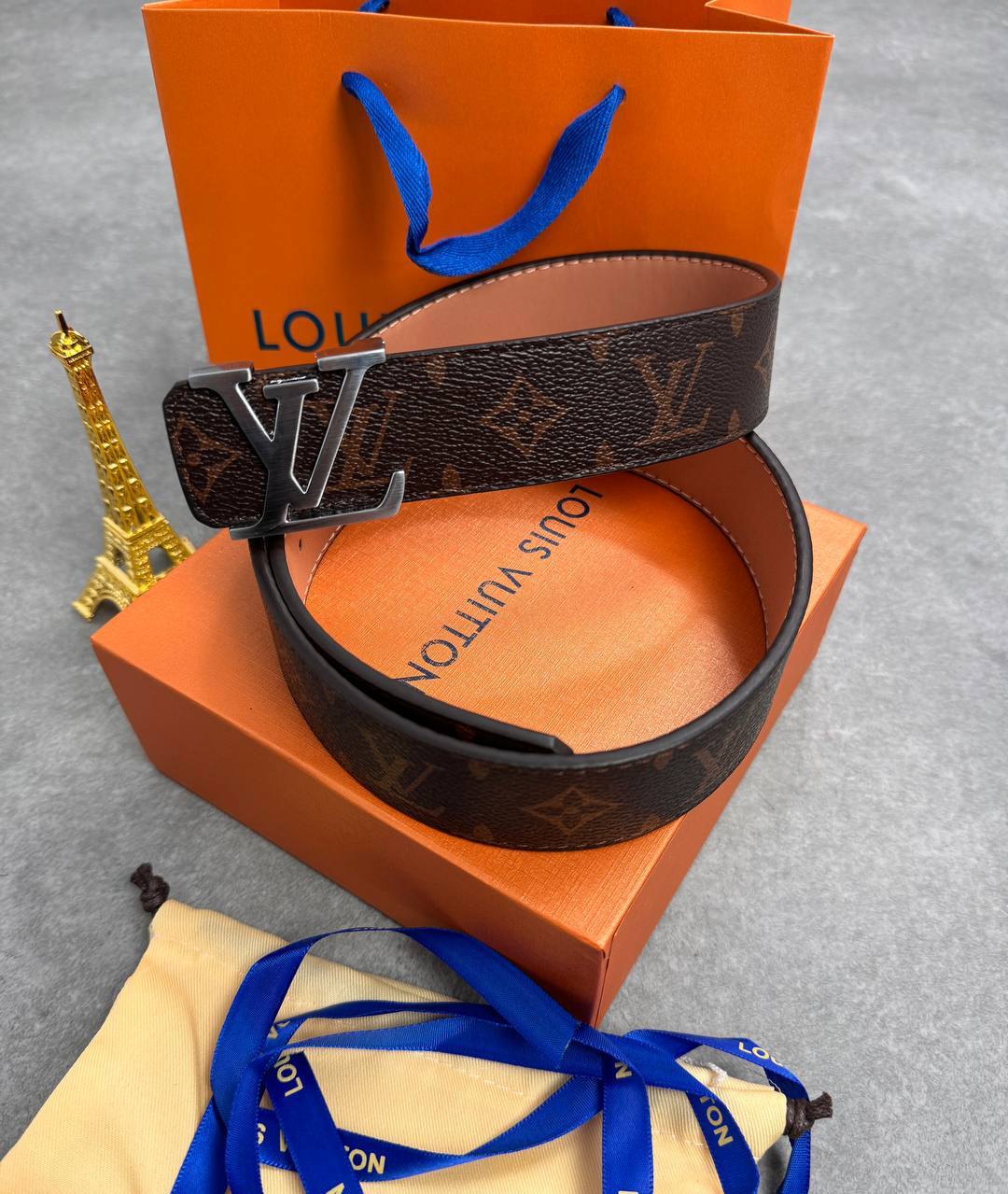 LV belts with boxes su0907