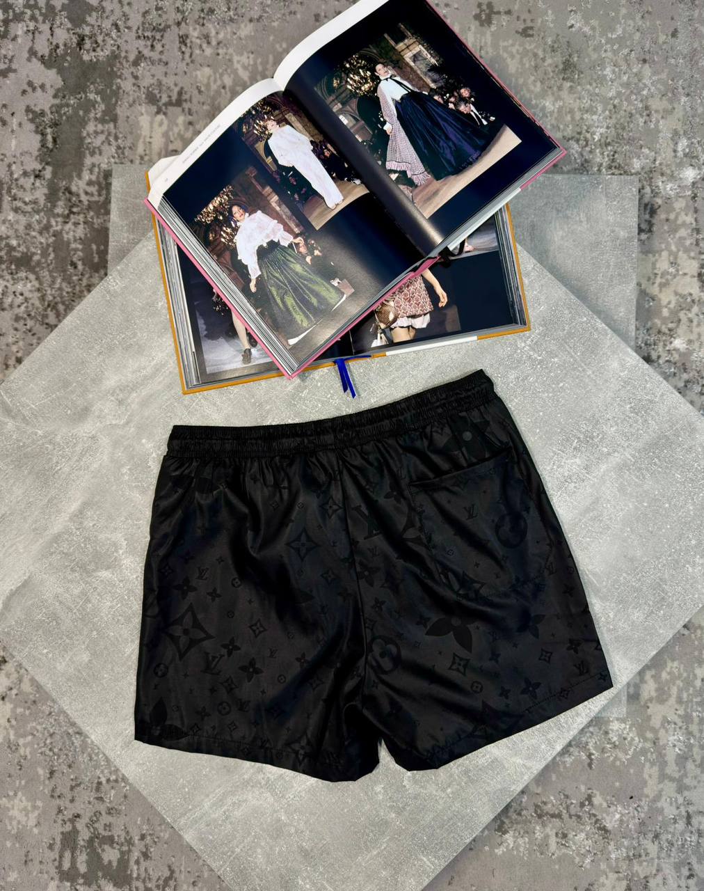 LV Shorts aj2204