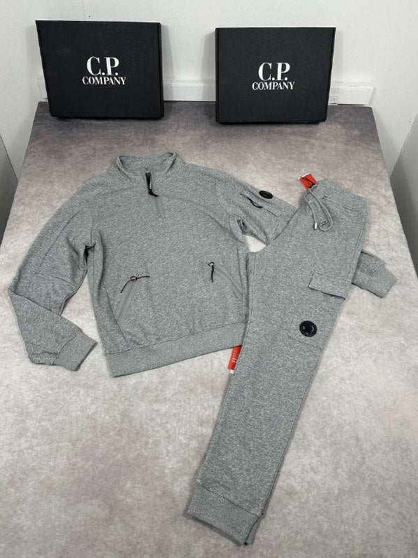 COMANY FULL TRACKSUITS COME WITH BOX ETC am1501