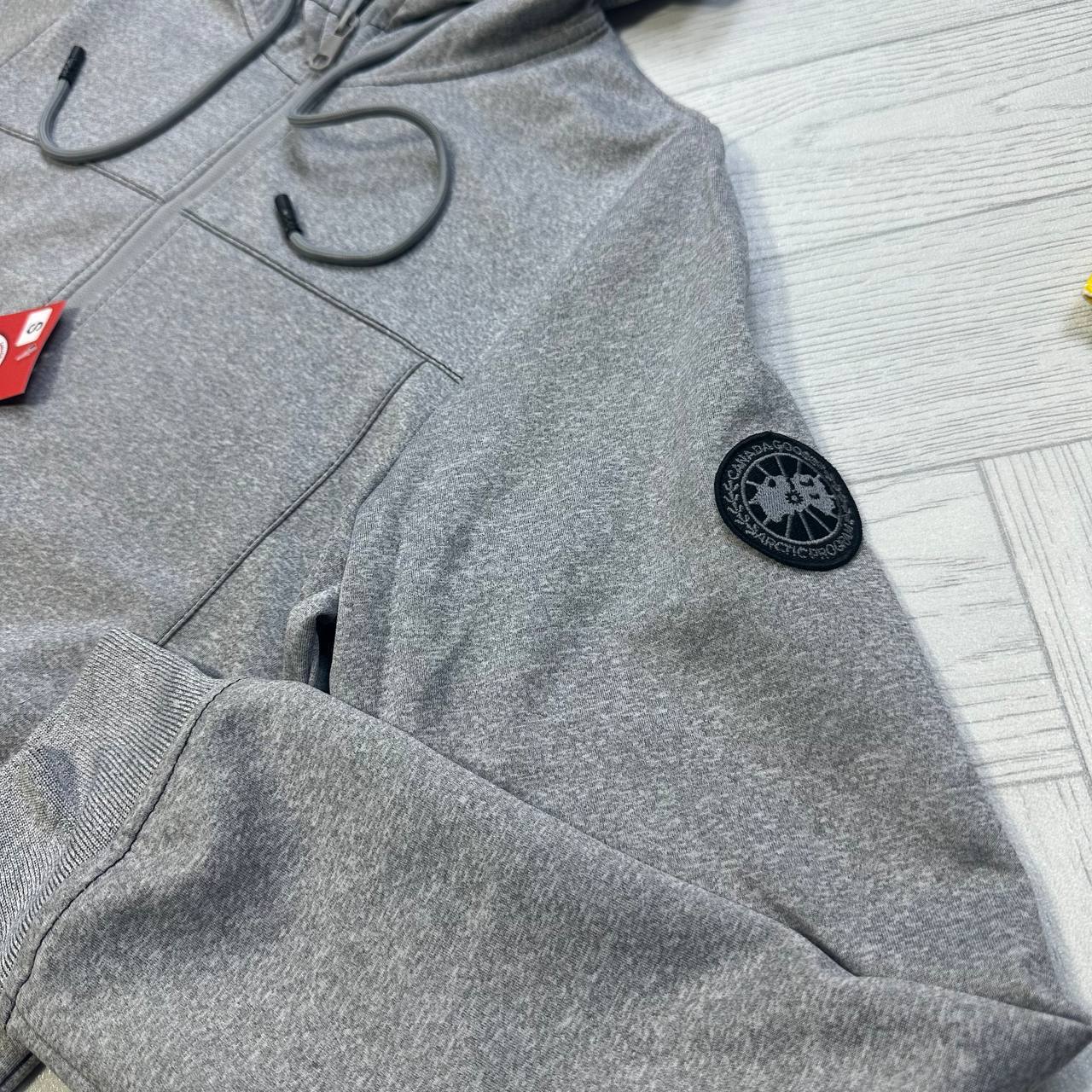 QUALITY CANAD GOOS TRACKSUITS to2404