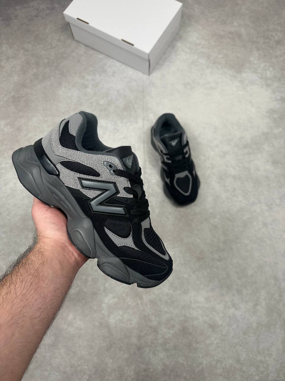 WOMENS NEW BALANC  TRAINERS am2404