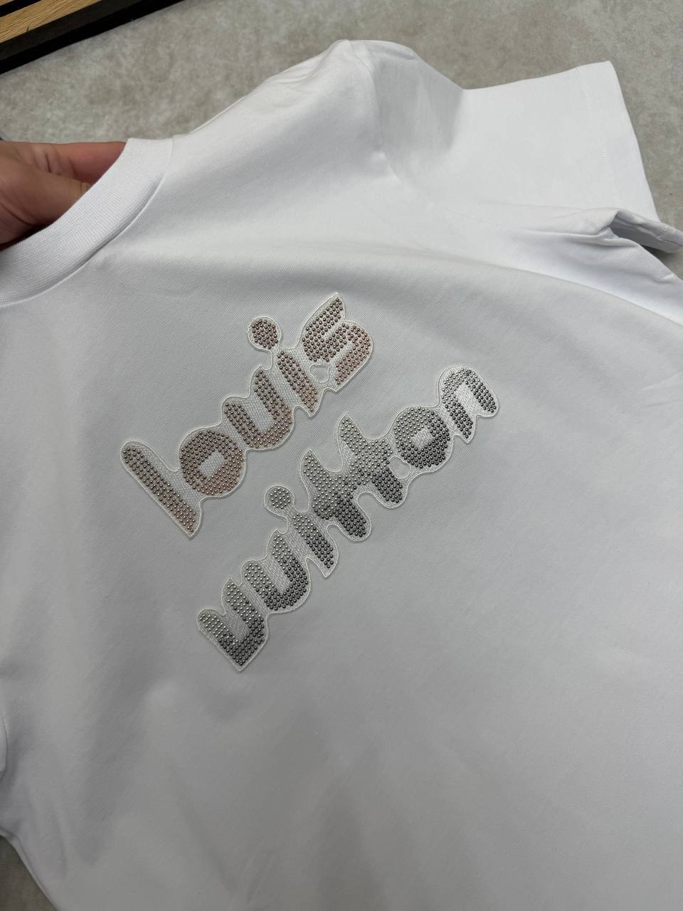 SUPER CLON LV TEE am2404