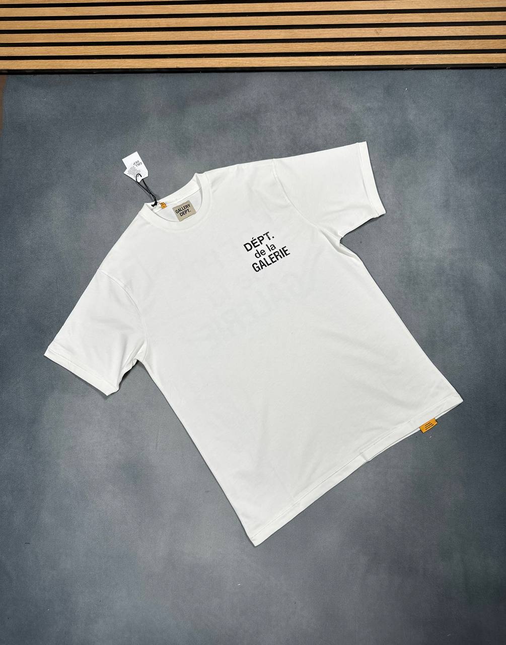 SUPER CL GALLERY DEPT. TEE am0907