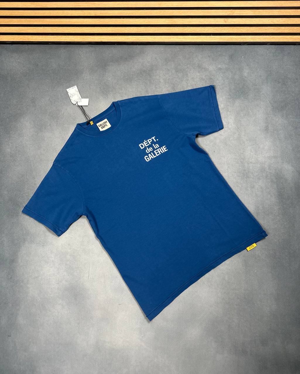 SUPER CL GALLERY DEPT. TEE am0907