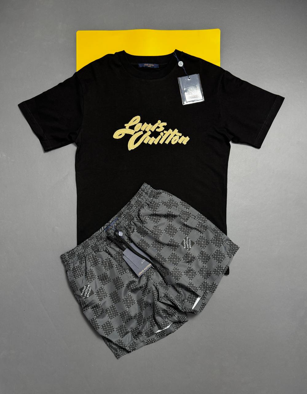 L T-shirts or Swim shorts sa0907
