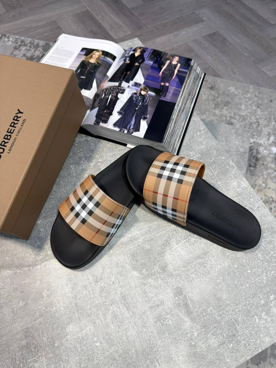 Superclon Burber sliders aj2704