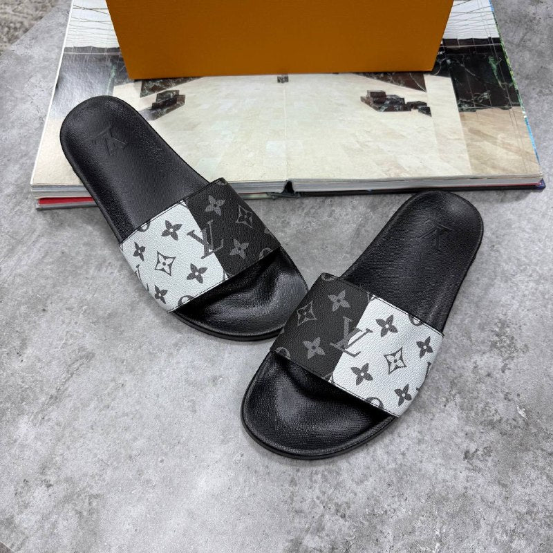 HIGH END LV MENS SLIDERS WITH BOX DUST BAG ETC jay2604