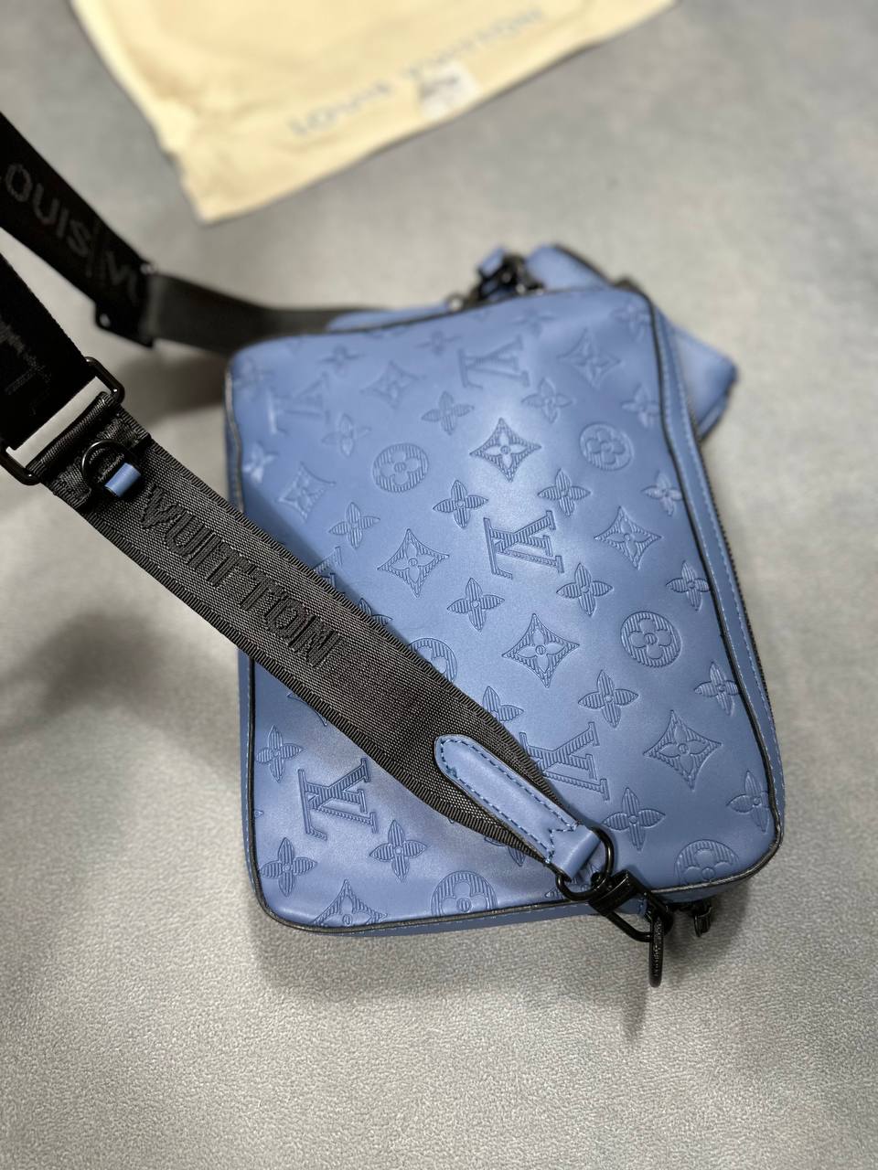 LV MENS  BAGam1107