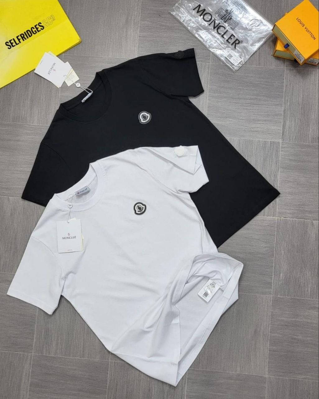 QUALITY MONCLE  T-shirts or SHORT ak1107