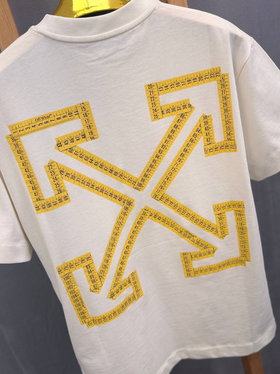 Off white T-shirts na1107