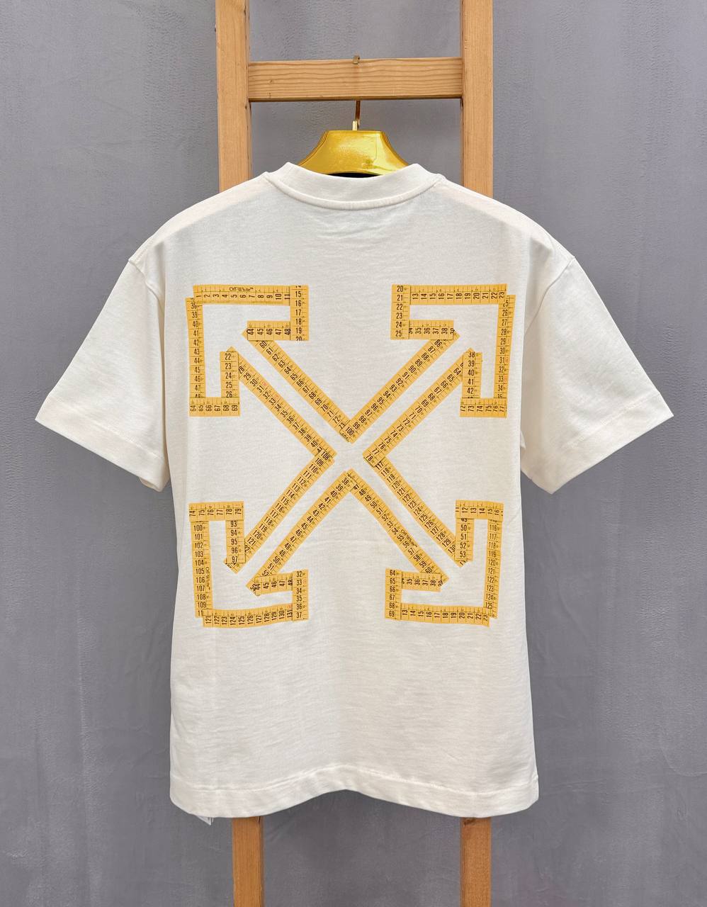 Off white T-shirts na1107