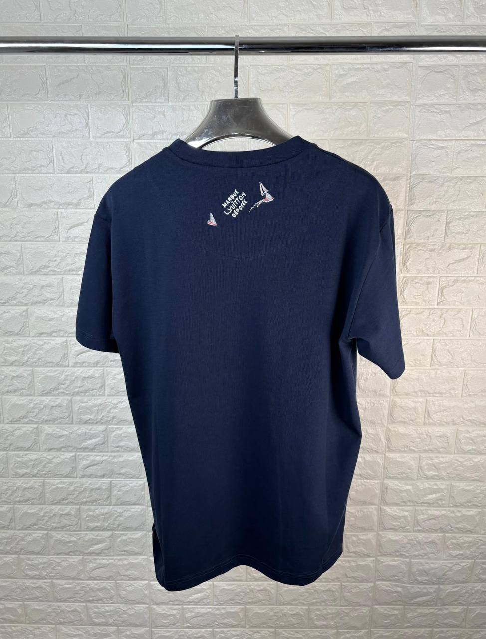 L Tshirts aj1107