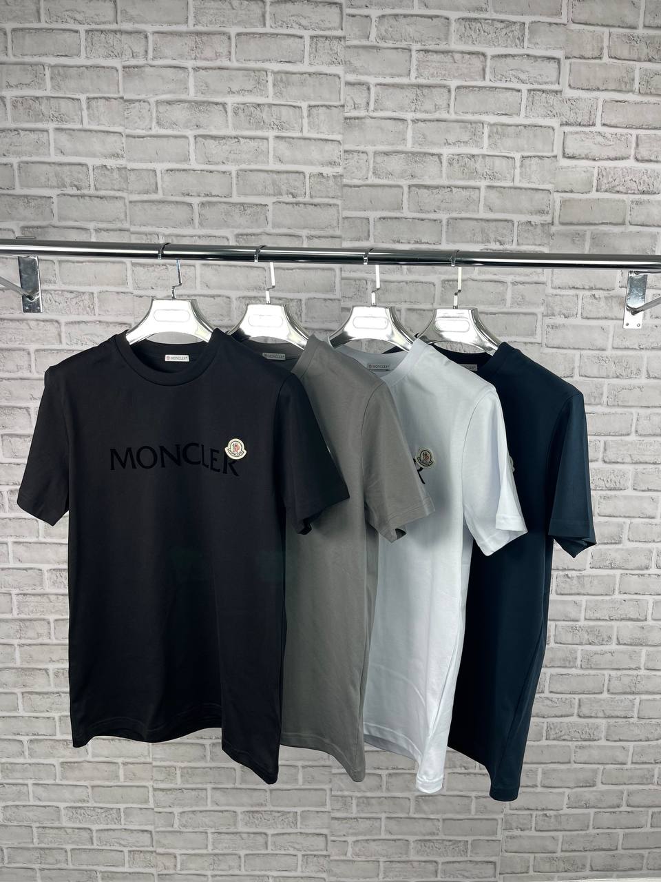 Moncle Tshirts aj1107