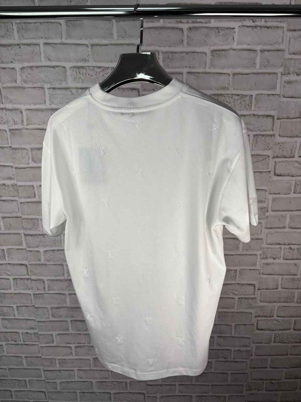 L Tshirts aj1107