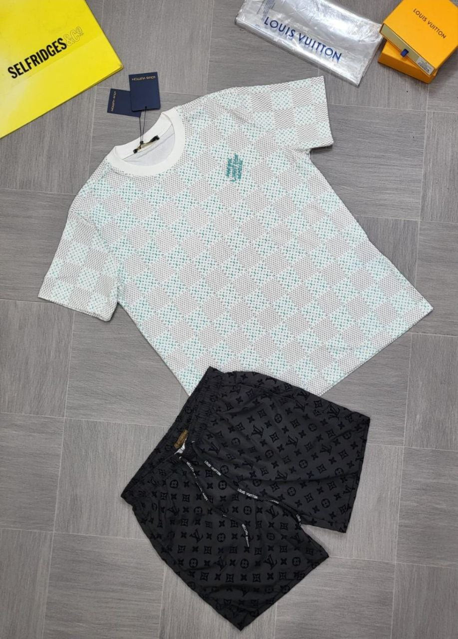 QUALITY LOUIS VUITTO SHORT SET ak1107