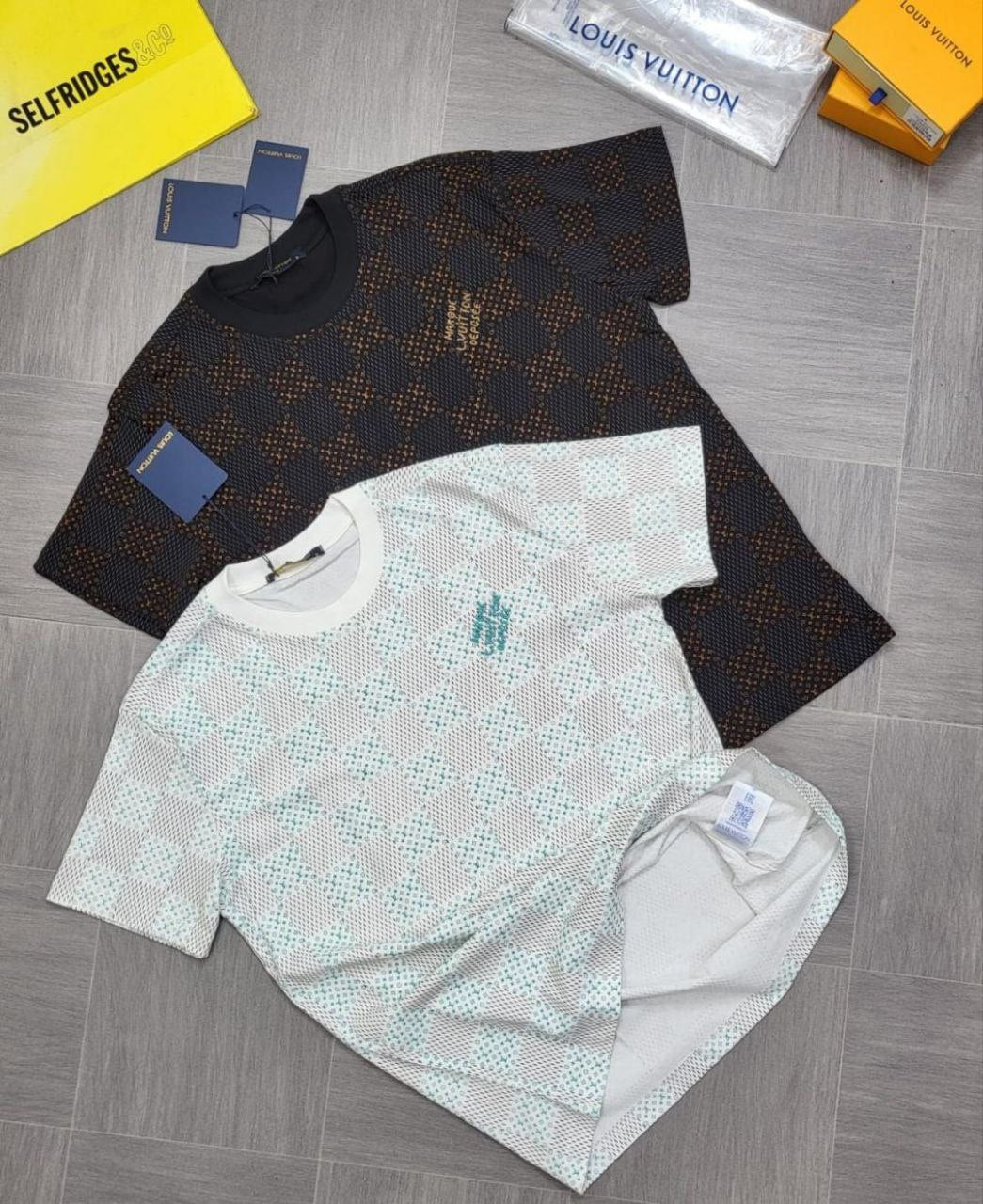 QUALITY LOUIS VUITTO SHORT SET ak1107