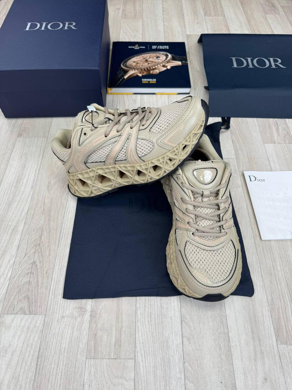 Dio b35 trainers jj2804
