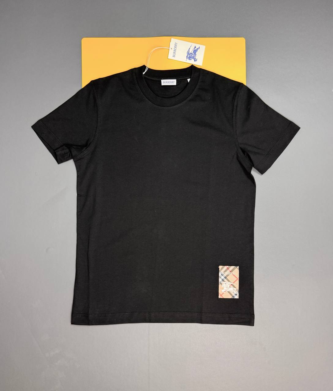Burberr T-shirts or Swim shorts na1307