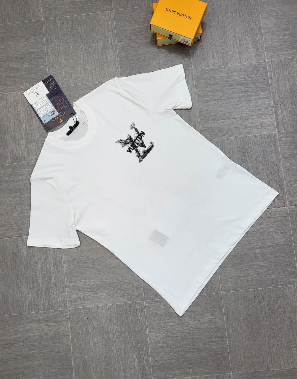 SUPERCLON QUALITY LOUI VUITTO T-SHIRT  ak0505