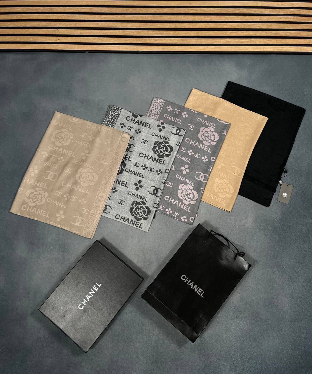 Scarf comes with box sa1810