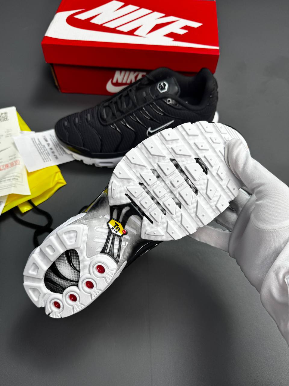 Men’s tns na1707