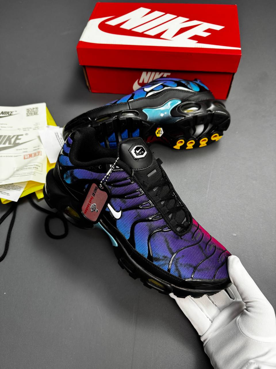 Men’s tns na1707