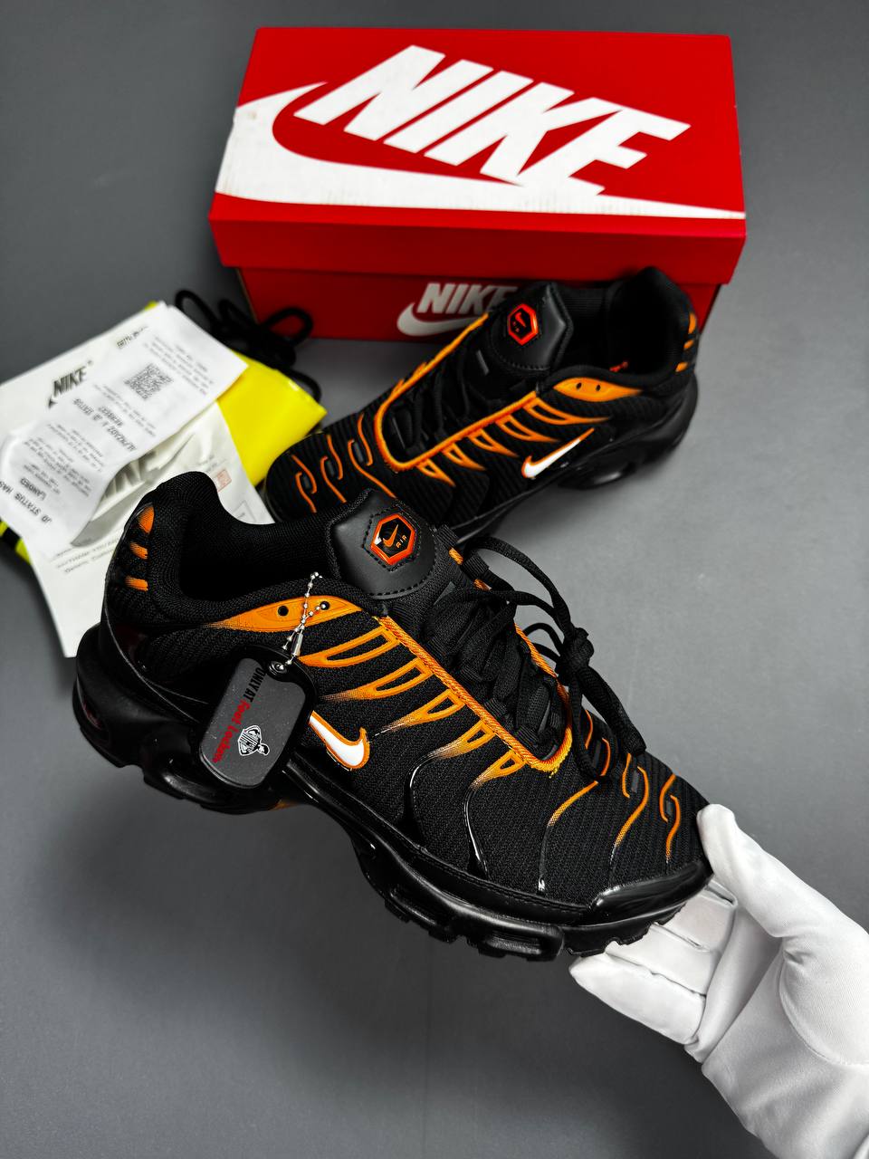 Men’s tns na1707