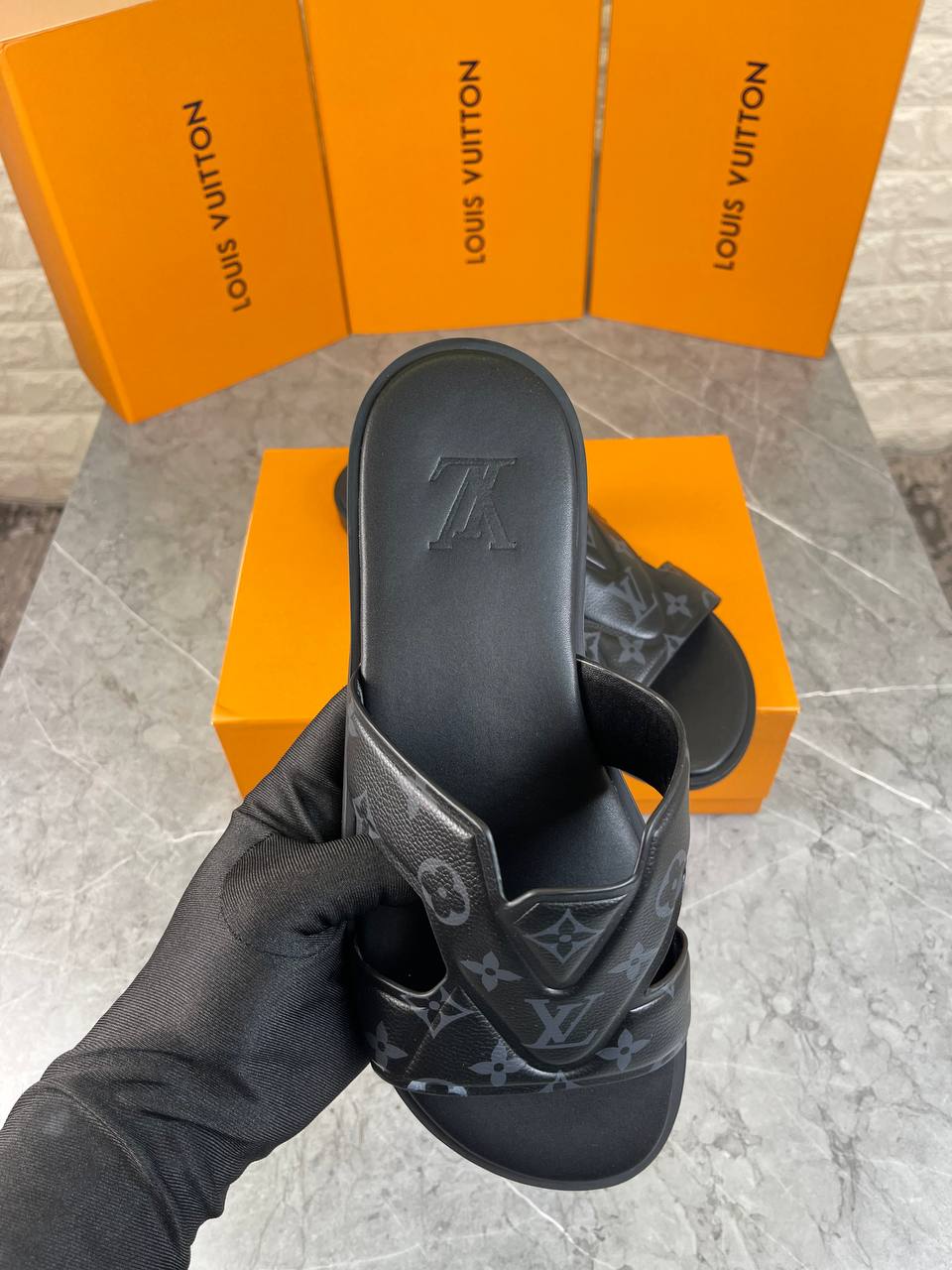 Superclo L slides aj1707