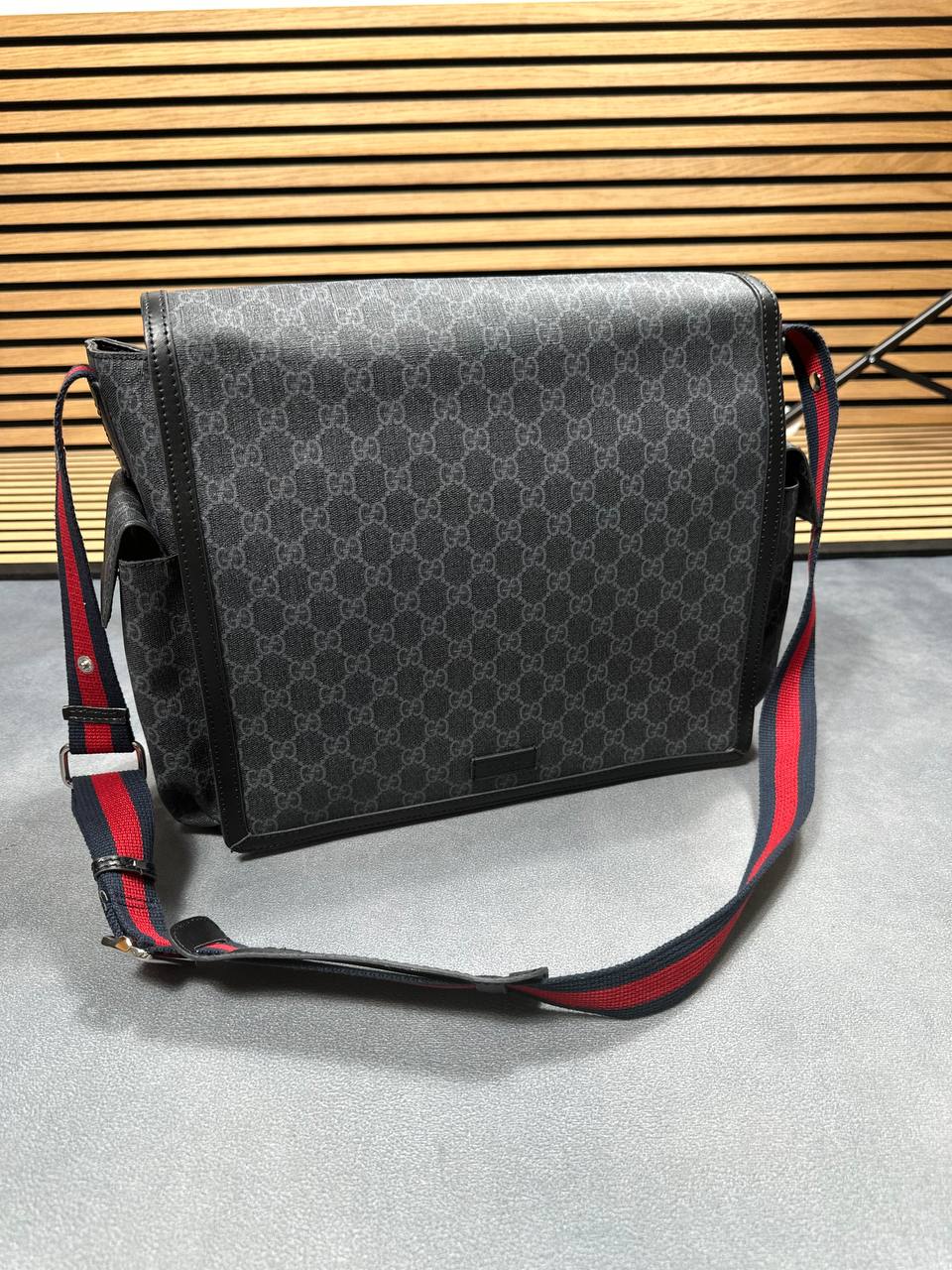 Super Clo Monogram Large Canvas am1707