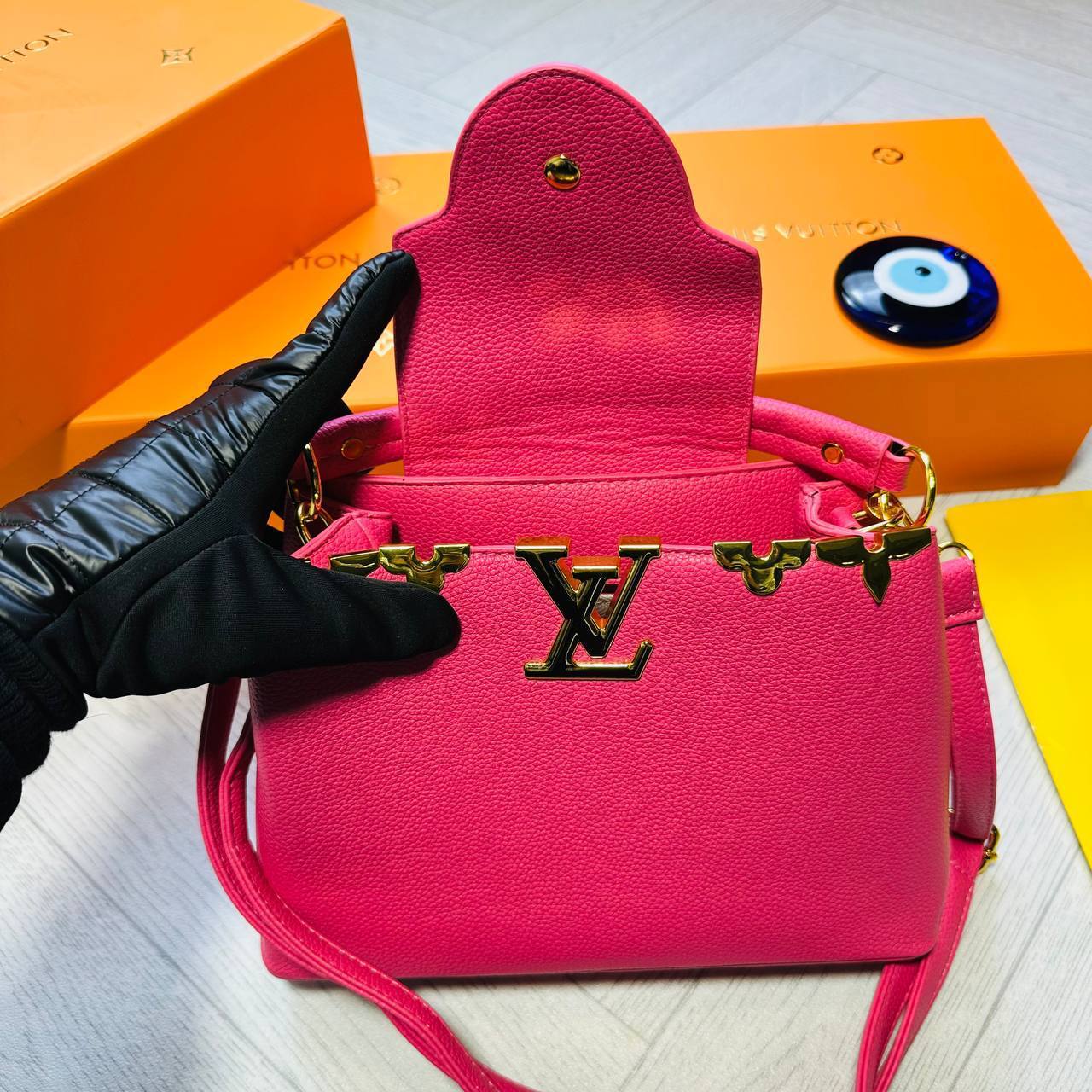 COLN QUALITY LV LADIES BAG WHIT BOX to0605