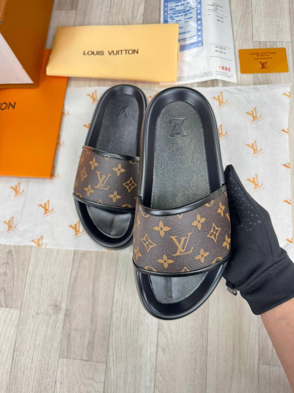 Loui Vuitto sliders jj0605