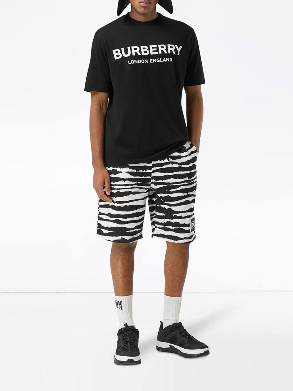 Restock Burberry t shirt or swim short sa1907