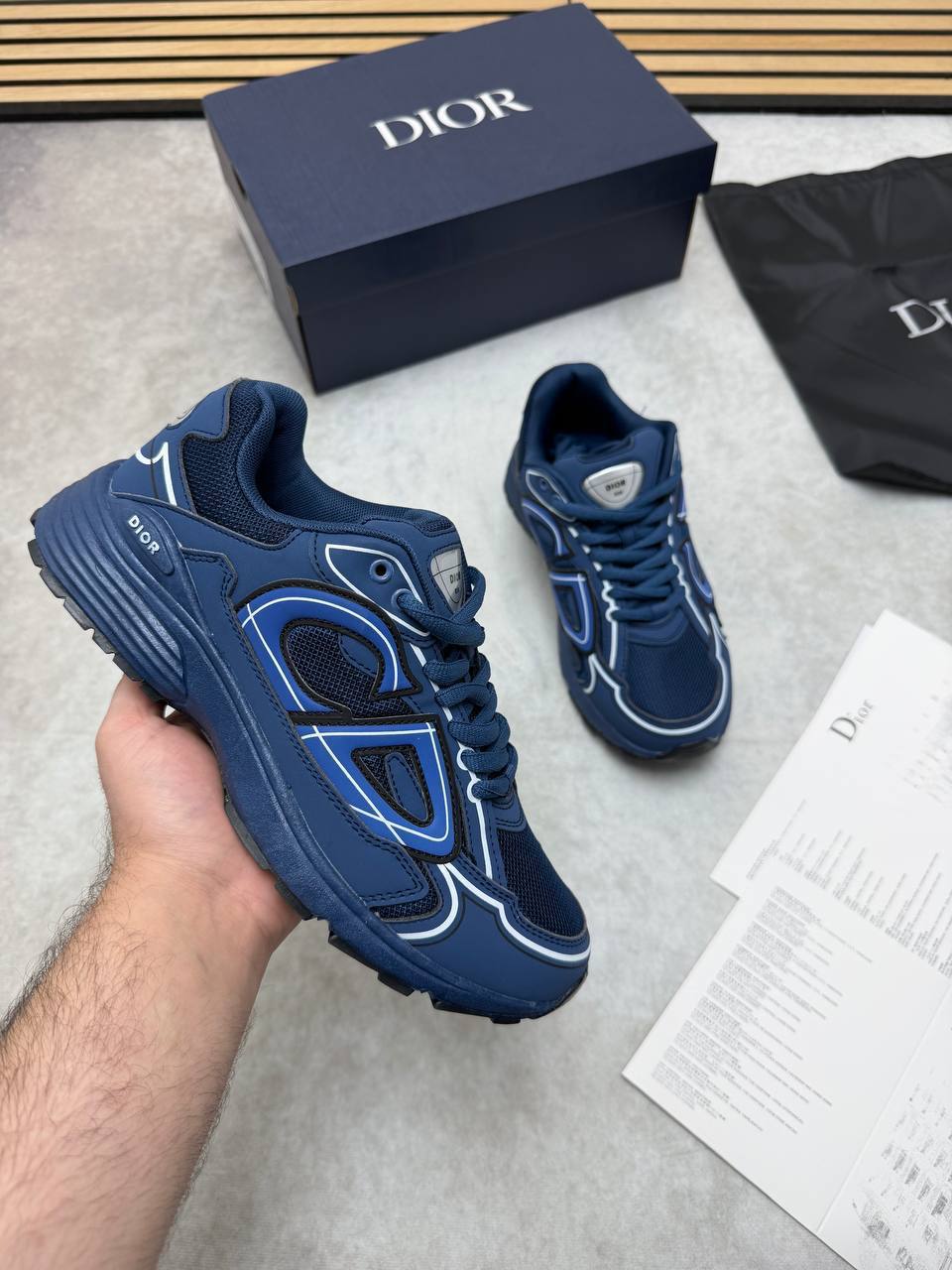 MENS DIO B30 COME WITH BOX ETC am0805