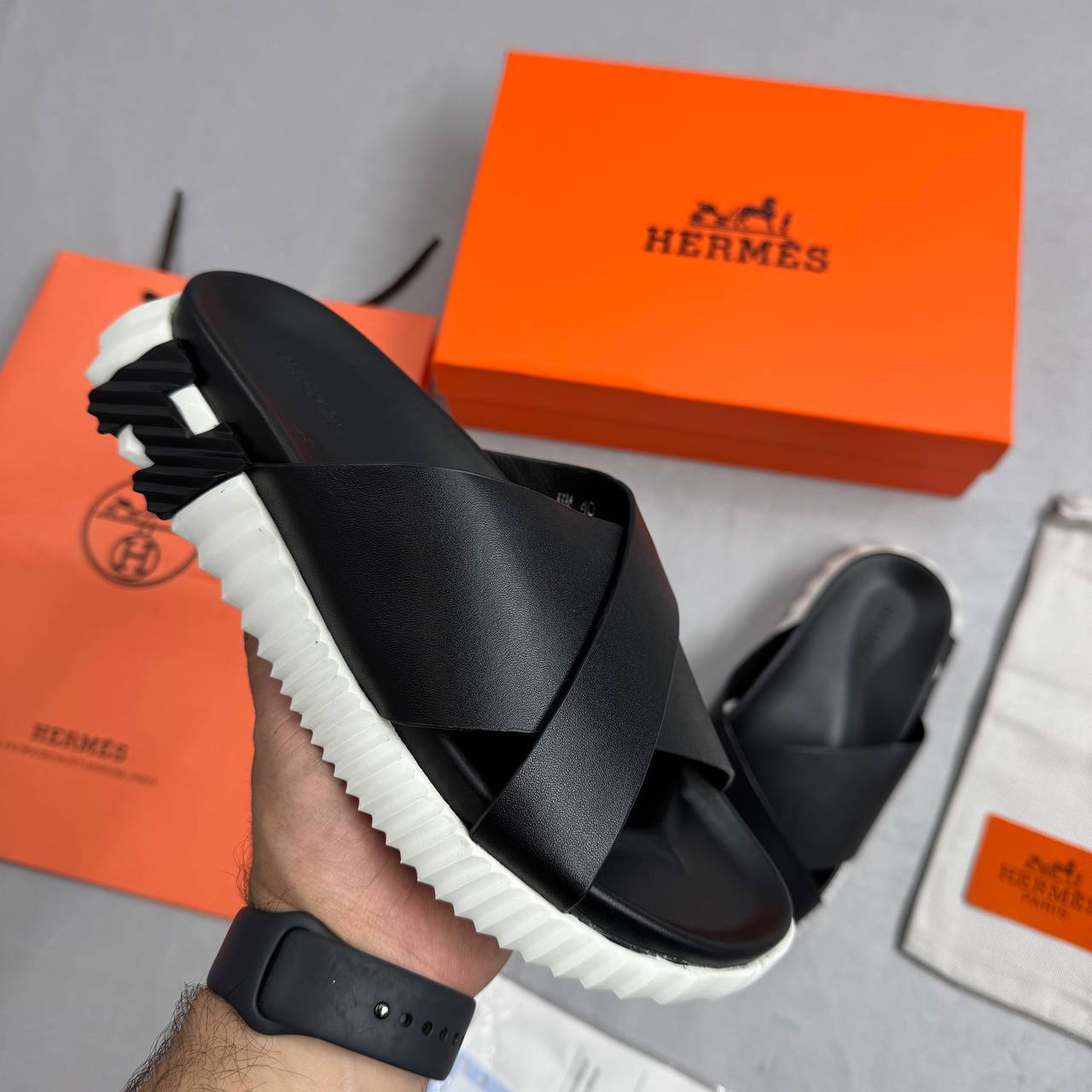 Hermes sliders clo quality with all packaging sa2307