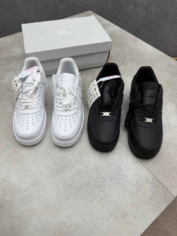 NIK MENS AND WOMENS AIR FORCE 1 COME WITH BOX ETC am1707