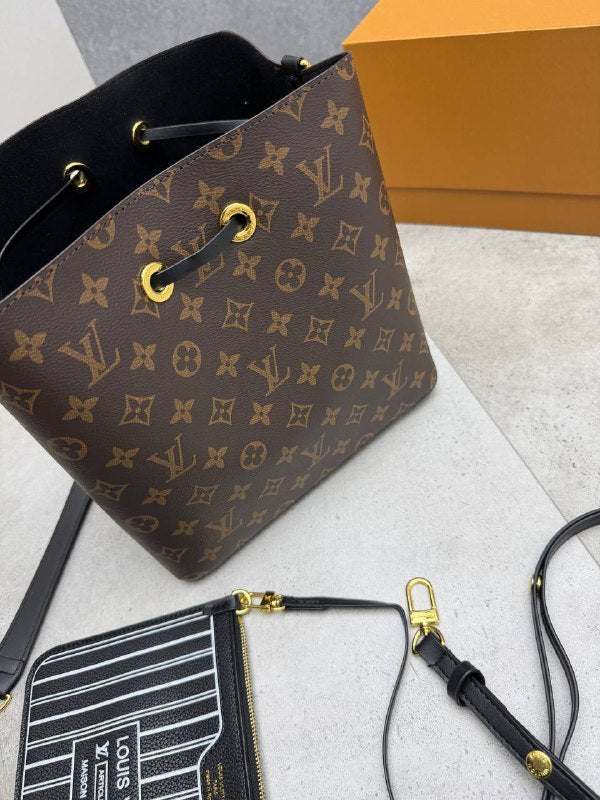 SUPER CLON WOMENS  LV BAG COME WITH BOX ETC am1707