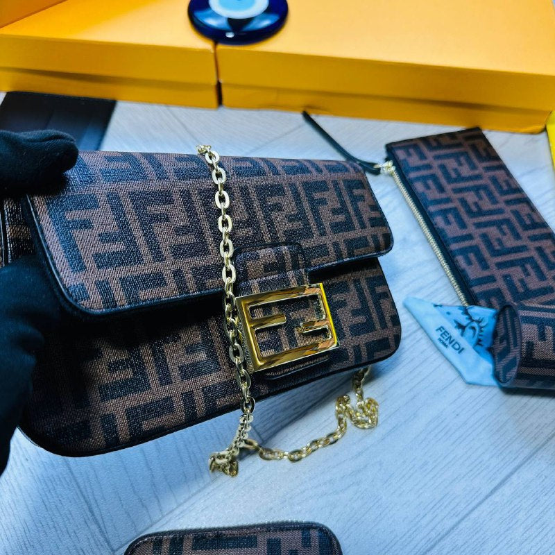 FENDI PURSE  SET BOX END PEPPER WORK AVAILABLE to0901