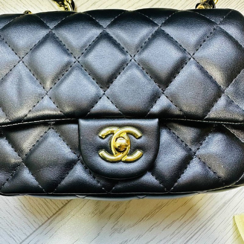 CHANEL BAG WHIT BOX to0901