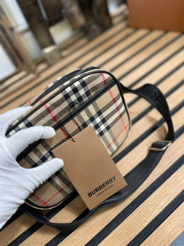 SUPER CLONE BURBERY MENS BAG COME WITH DUST BAG